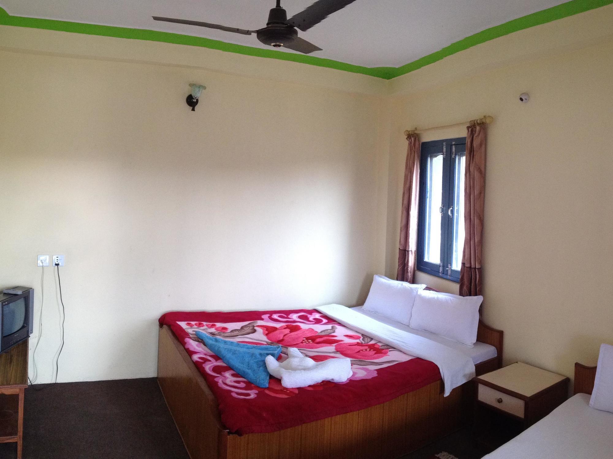 Hotel Lake House Pokhara Exterior foto
